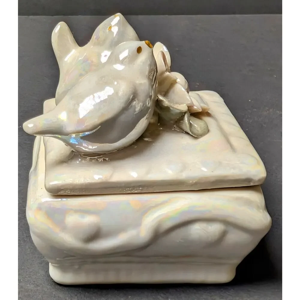 Vtg Lusterware Porcelain Trinket Box 3
